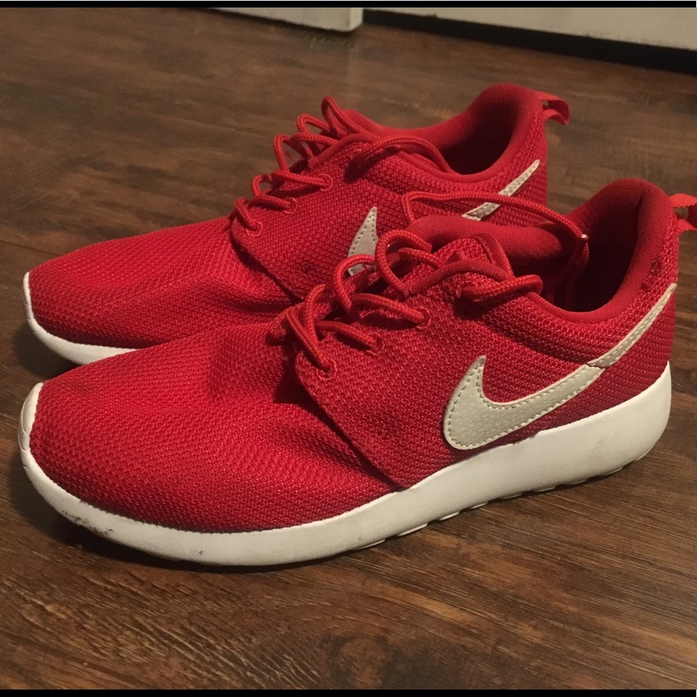 Nike Kids Red Roshes